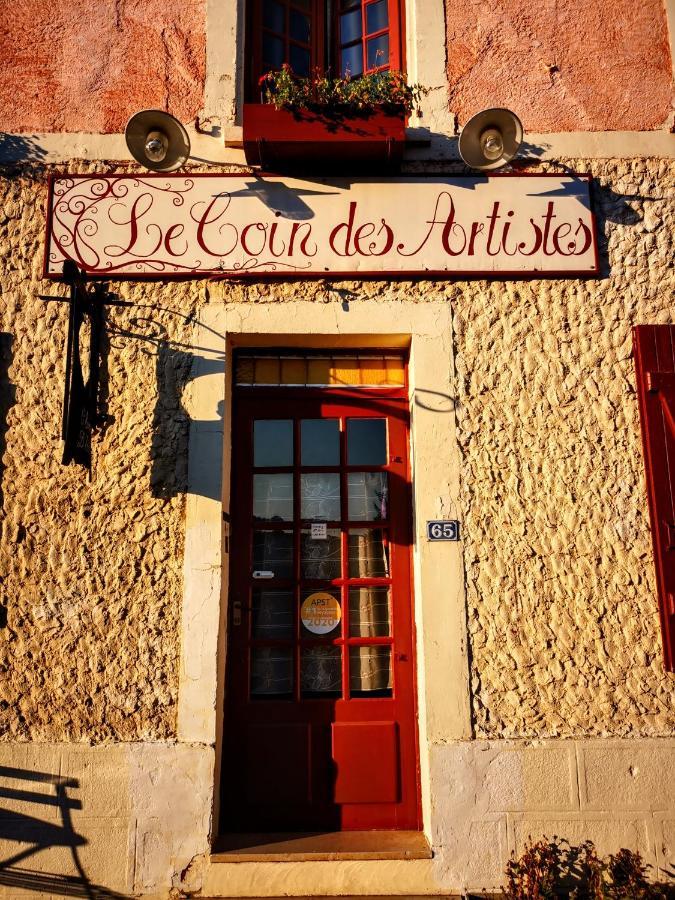 Le Coin Des Artistes Bed & Breakfast Живерни Екстериор снимка