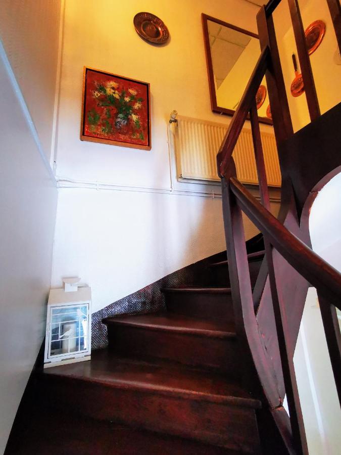 Le Coin Des Artistes Bed & Breakfast Живерни Екстериор снимка