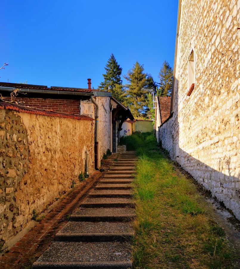 Le Coin Des Artistes Bed & Breakfast Живерни Екстериор снимка