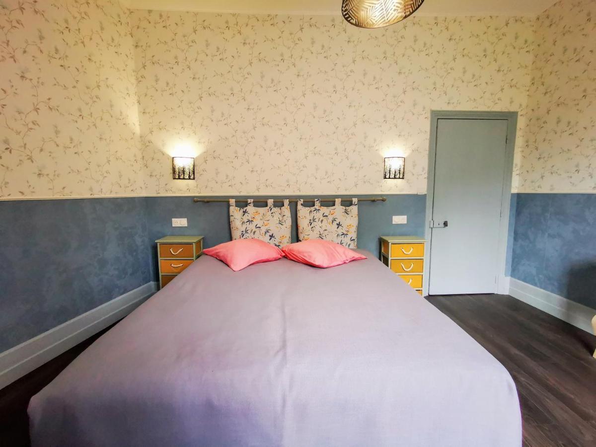 Le Coin Des Artistes Bed & Breakfast Живерни Стая снимка