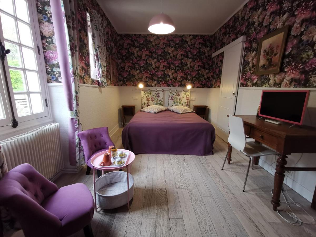 Le Coin Des Artistes Bed & Breakfast Живерни Екстериор снимка