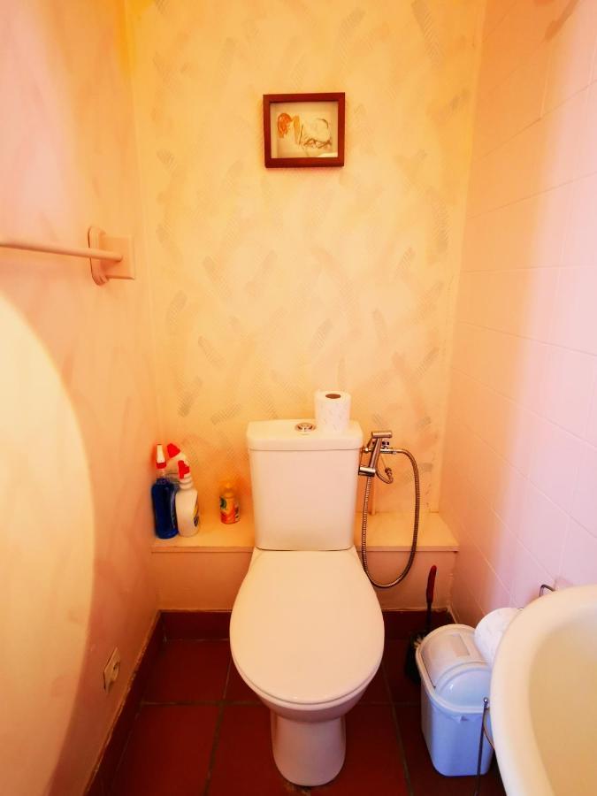 Le Coin Des Artistes Bed & Breakfast Живерни Стая снимка