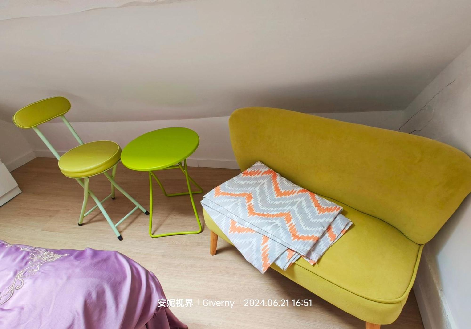 Le Coin Des Artistes Bed & Breakfast Живерни Екстериор снимка