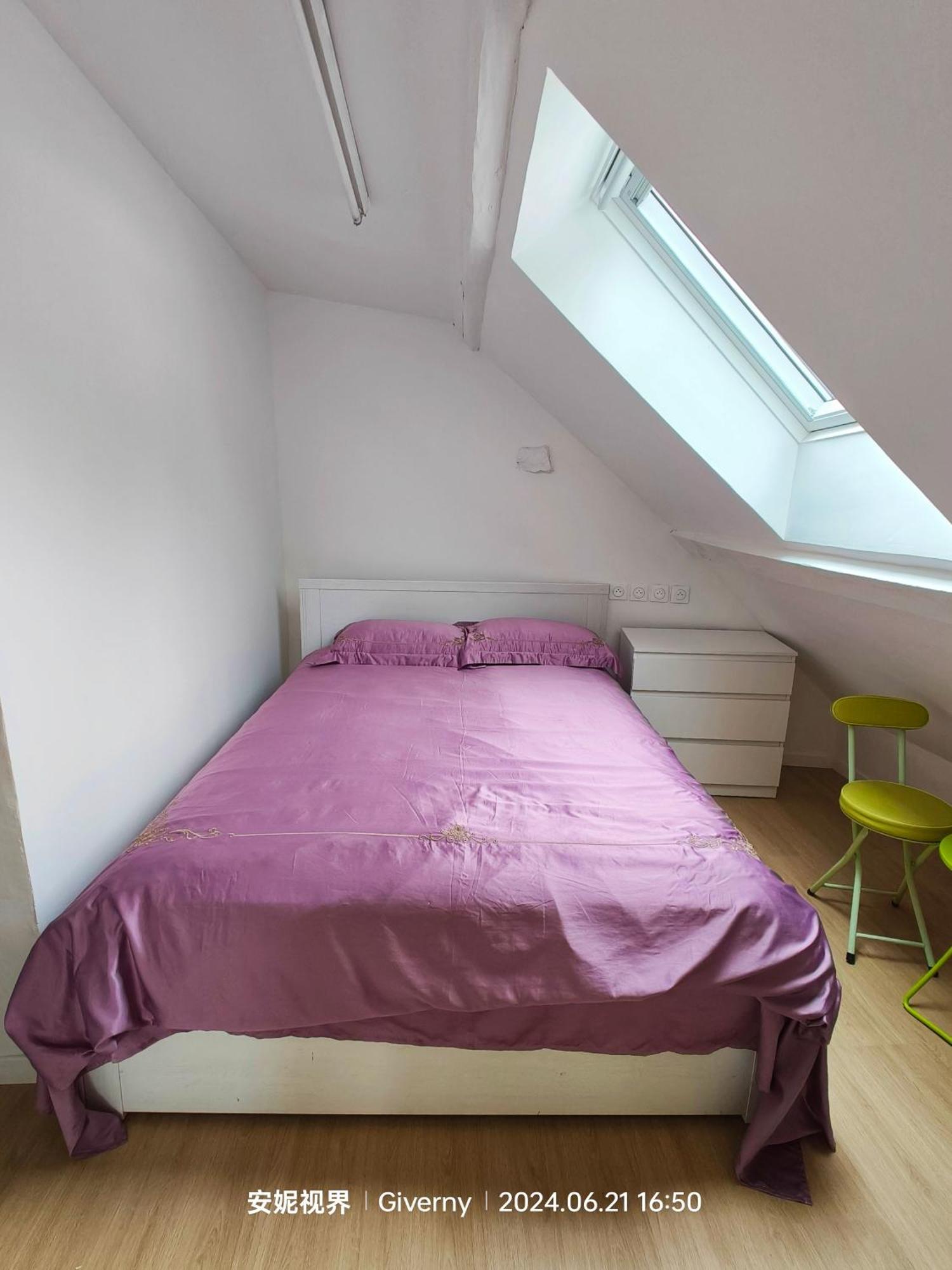 Le Coin Des Artistes Bed & Breakfast Живерни Екстериор снимка