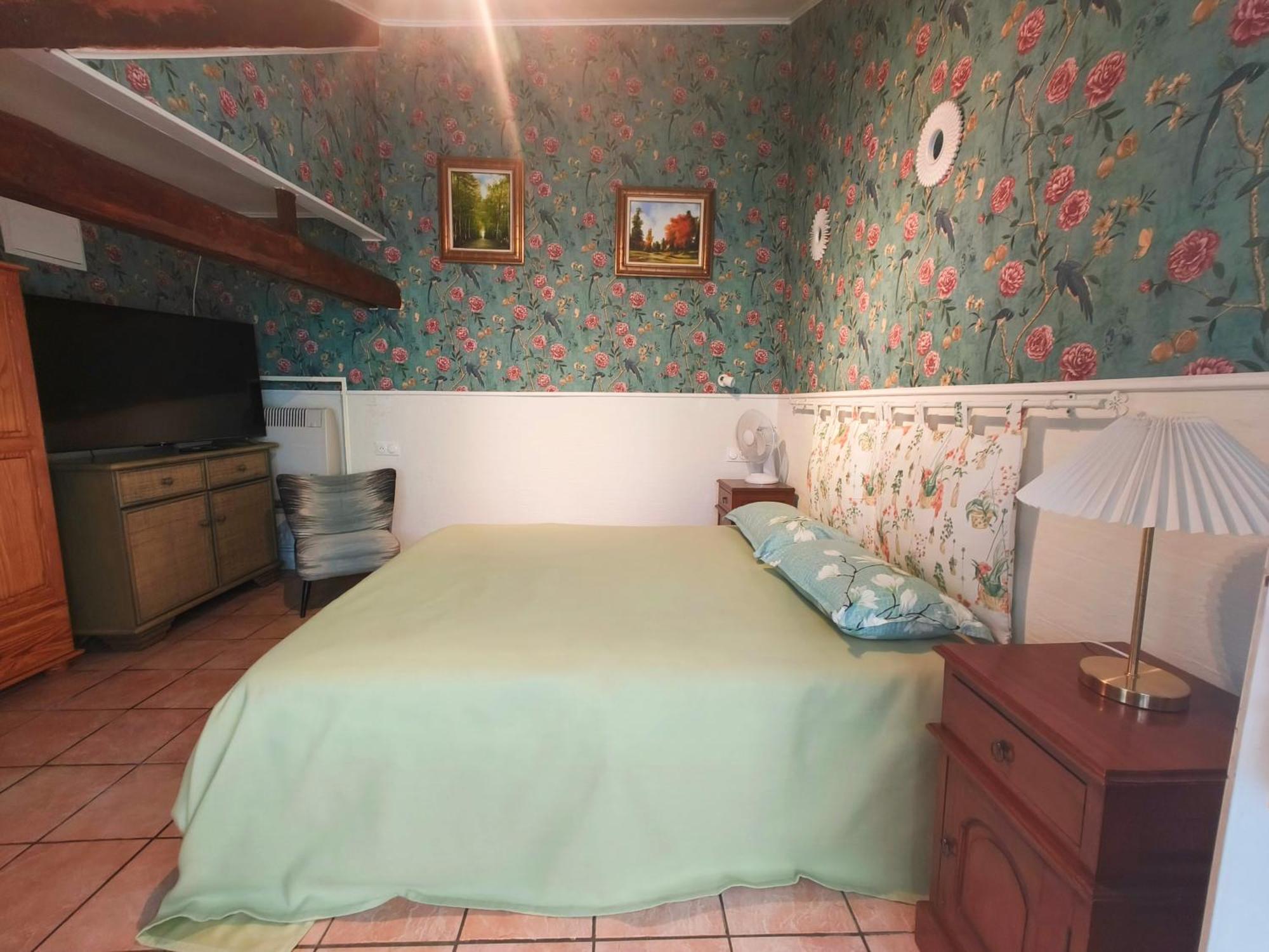 Le Coin Des Artistes Bed & Breakfast Живерни Стая снимка